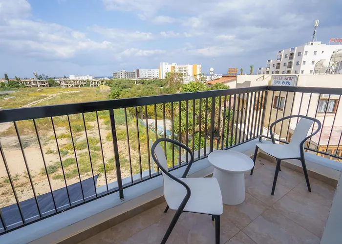 Pernera One In Pernera Protaras Apartmán Paralimni